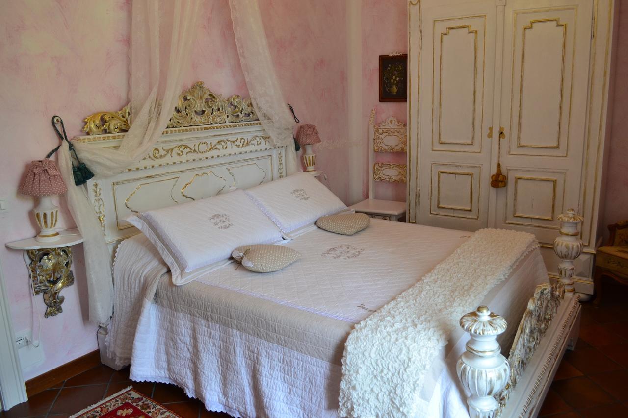 B&B La Maison Degli Angeli เดเซนซาโนเดลการ์ดา ภายนอก รูปภาพ