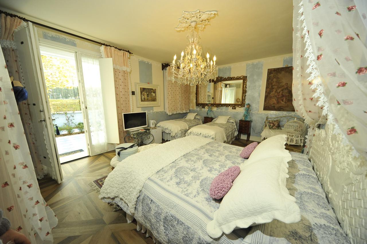 B&B La Maison Degli Angeli เดเซนซาโนเดลการ์ดา ภายนอก รูปภาพ